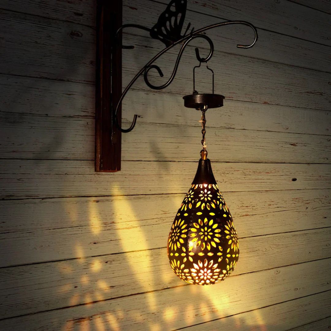 SolarGlow™ LED Gartenlampe – Dekorativ, Wetterfest & Automatisch
