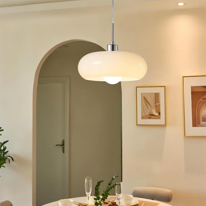 Retro Pendelleuchte aus Glas – Bauhaus Stil in Orange – Nordisches Design für Esszimmer & Küche