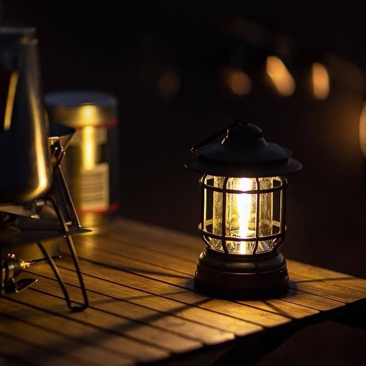Tragbare Retro-Campinglampe mit 360° Beleuchtung, Magnetischem Haken und Wasserdichtem Design – Ideal für Innen und Außen-5